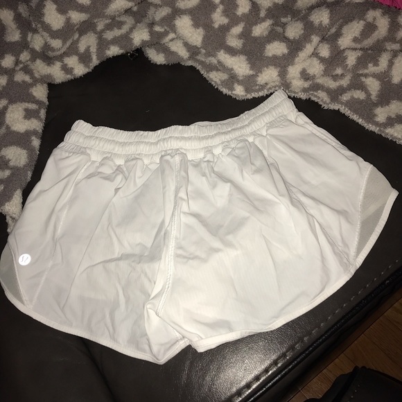 Lululemon - Picture 2 of 12